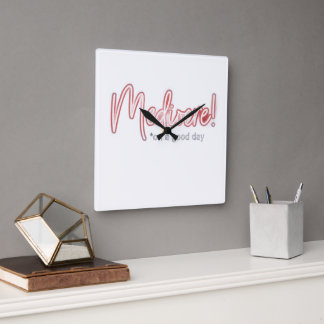 Mediocre on a Good Day Wall Clock Quadratische Wanduhr