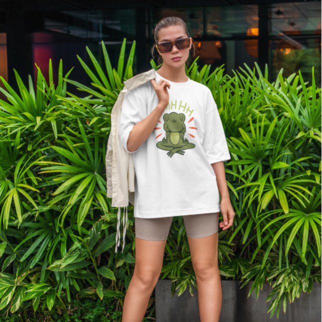 Meditation Frog Cartoon T-Shirt (Von Creator hochgeladen)