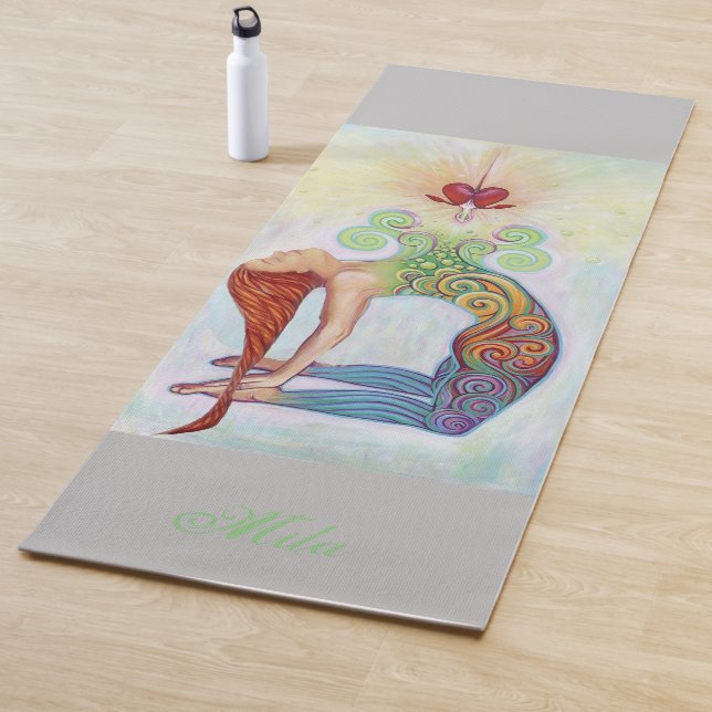 Meditation von Mädchen und Chakra Yogamatte (Beispiel)