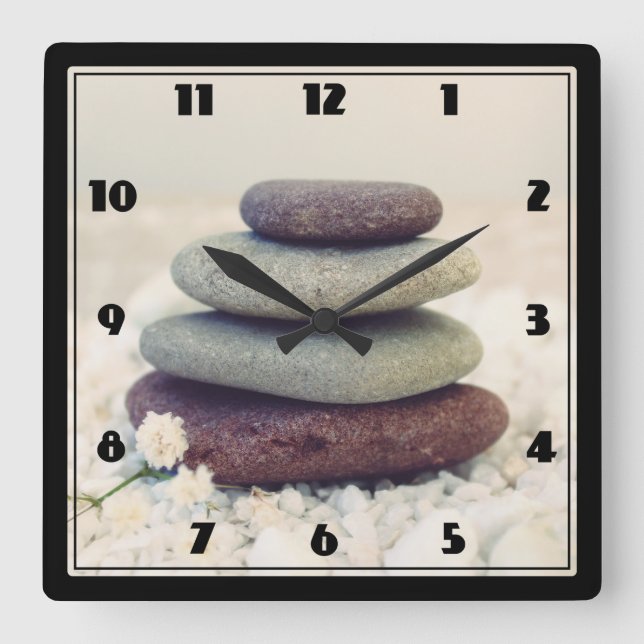 Meditative Cairn für Gesteinsteine Quadratische Wanduhr (Vorderseite)