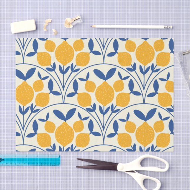 Mediterranean Yellow Lemons on Blue scallop shapes Seidenpapier (Handwerk)
