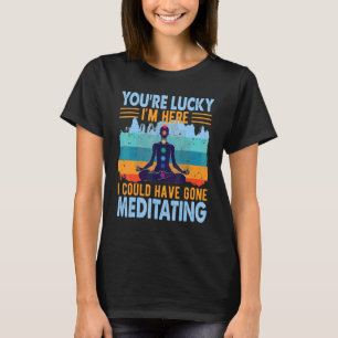 Meditierende spirituelle Buddha-Meditationsfrau T-Shirt