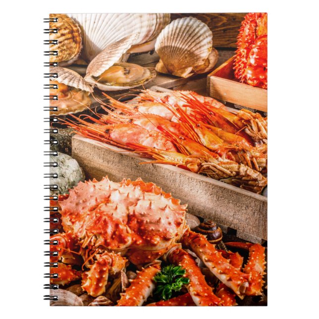 Meeresfrüchte-Kochplatte zum Abendessen am Meeresu Notizblock (Vorderseite)