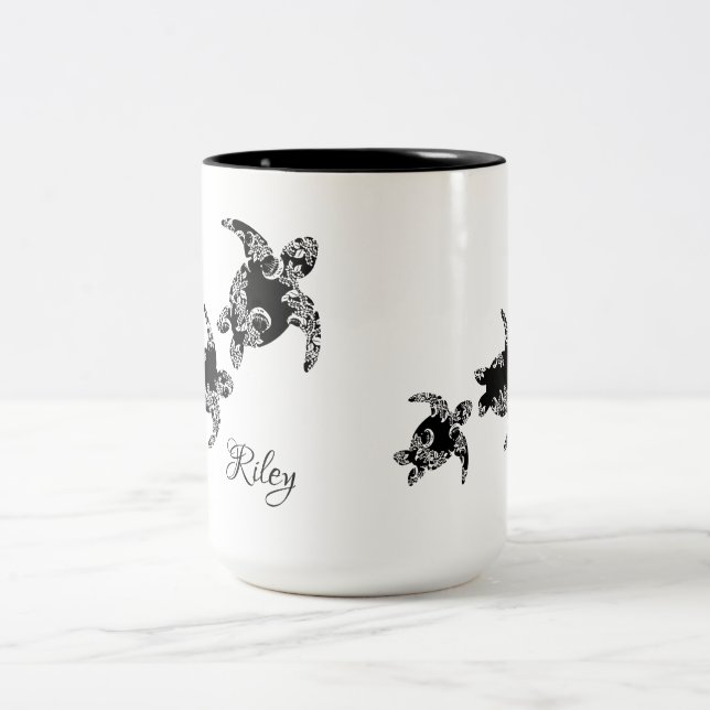 Meeresschildkröten - Silhouette mit Namen Zweifarbige Tasse (Mittel)