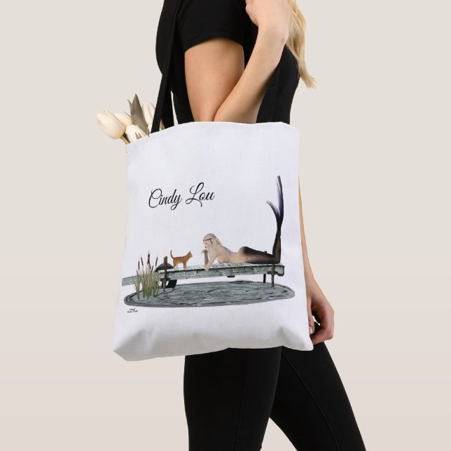 Meerjungfrau auf dem Dock Tote Bag (Von Nahem)