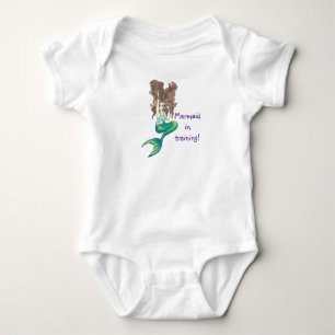 Meerjungfrau beim Training des Babybodysuit Baby Strampler