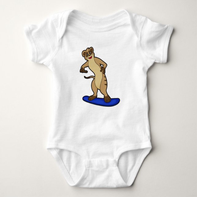 Meerkat als Snowboarder mit Snowboard Baby Strampler (Vorderseite)