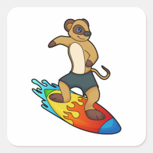 Meerkat als Surfer mit Surfboard Quadratischer Aufkleber
