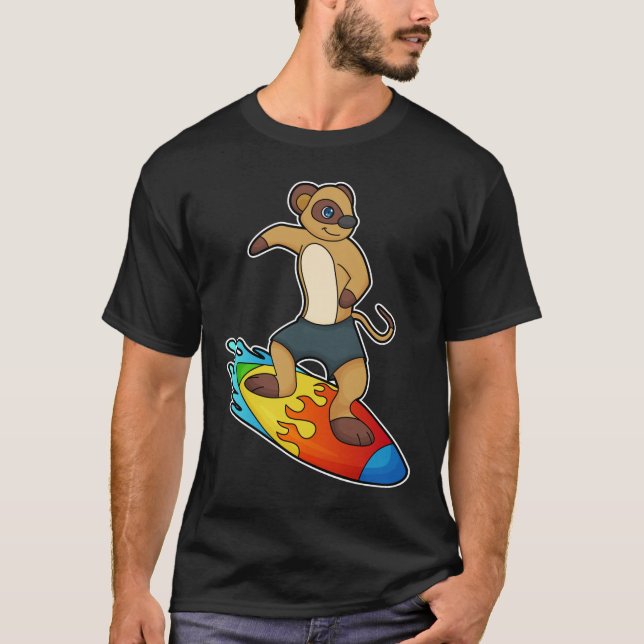 Meerkat als Surfer mit Surfboard T-Shirt (Vorderseite)