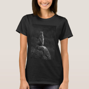 Meerkat auf einem Felsen Natur liebt Schwarz und W T-Shirt