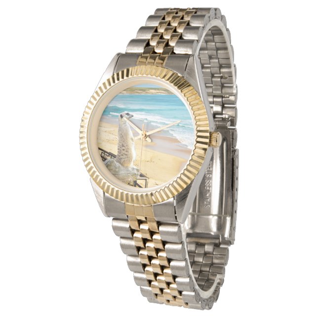 Meerkat genießt die Küste, Armbanduhr (Schrägansicht)