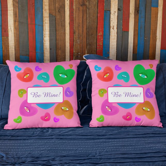Mehrfarbige Herzklopfe mit Augapfelwangen-Liebe Kissen (Von Creator hochgeladen)
