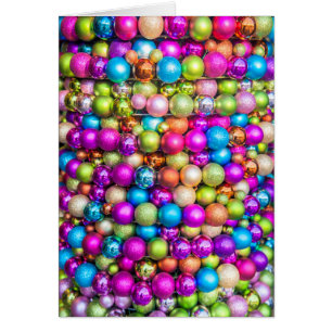 mehrfarbige Kugelschmuck