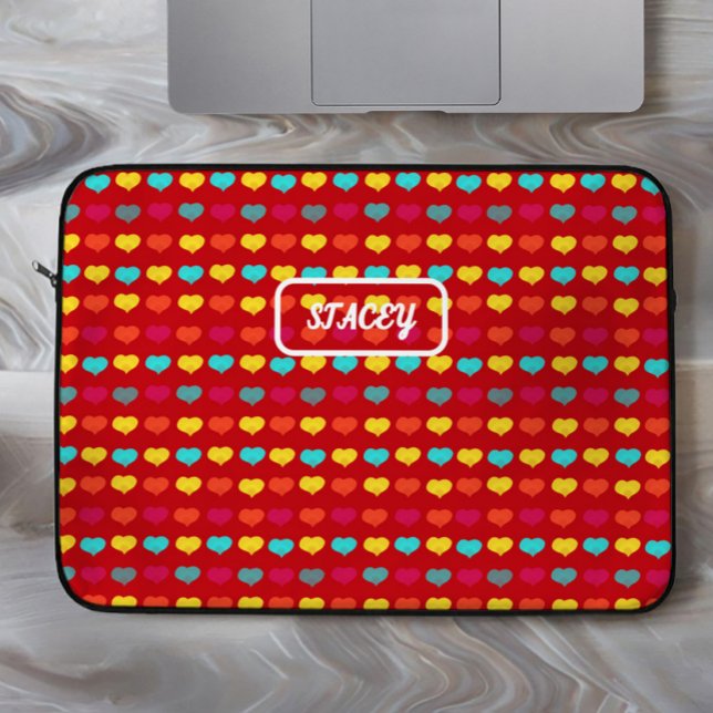 Mehrfarbige stilvolle handgezeichnete Herzformen Laptopschutzhülle (Von Creator hochgeladen)