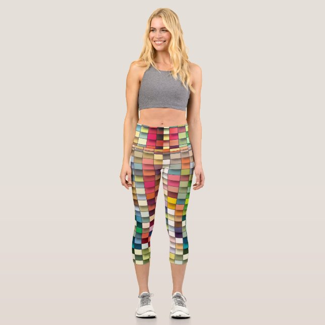Mehrfarbiges geometrisches, einfaches Quadrat-Desi Capri Leggings (Vorderseite)