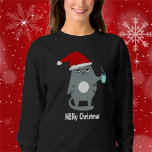 MEHy Christmas Adorable Santa Cat Weihnachten Sweatshirt<br><div class="desc">Verwenden Sie die Personalize-Funktion, um Ihre eigene Phrase zu erstellen. MEH! Natürlich, CATS! Nichts sagt, dass lass eine lustige, verrückte, aufregende Weihnachten wie eine Katze mit einer Weihnachtsmannmütze und heißen Tasse Kaffee oder Tee haben? Dieses sarkastische und lustige Design feiert diese niedlichen und manchmal nervigen idiosynkratischen Verhaltensweisen unserer geliebten Furry...</div>