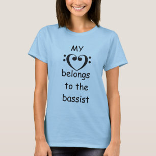 Mein <3 gehört dem Bassisten T-Shirt