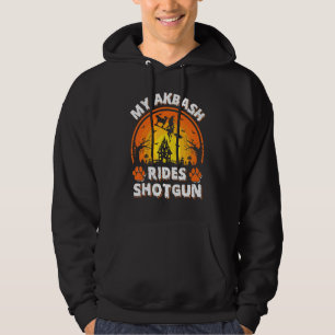 Mein Akbash-Hund fährt auf Hexe Schrotflinte Hallo Hoodie