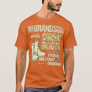 Mein Enkel trägt Kampfstiefel - stolze Militärmach T-Shirt