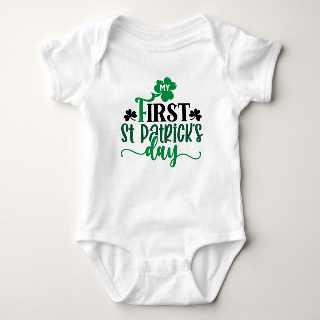 Mein erster St. Patrick's Day Baby Strampler (Vorderseite)