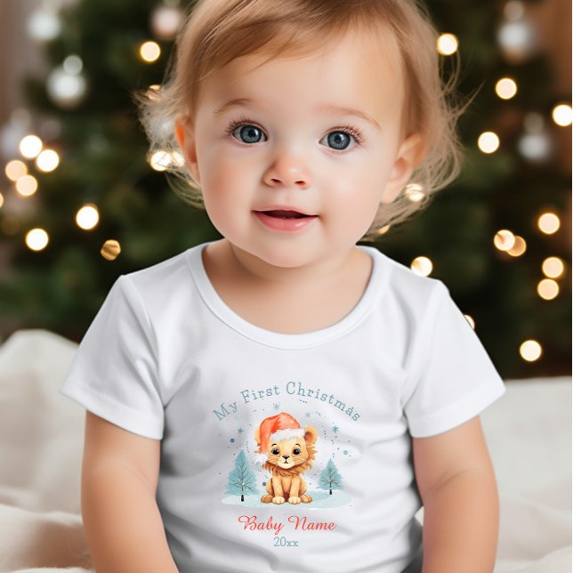 Mein erster Weihnachtsjunge Löwe-Individuelle Name Baby T-shirt (Von Creator hochgeladen)