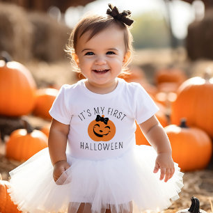 Mein erstes Halloween-Bogen-Kürbis-Baby-Mädchen Baby T-shirt