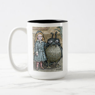 Mein erstes Haustier #5 - Surreal Odd Goth Creatio Zweifarbige Tasse