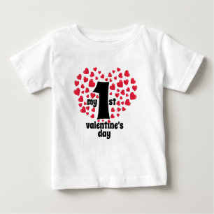 Mein erstes Valenitinstag schwarzes Drehbuch rotes Baby T-shirt