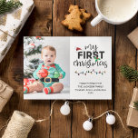 Mein erstes Weihnachtsbabys-Foto Feiertagskarte<br><div class="desc">Feiern Sie mit dieser bezaubernden Grußkarte das erste Weihnachtsfest Ihres Babys! Passen Sie es mit einem wertvollen Bild Ihres Neugeborenen an, was diese Karte zu einem wertvollen Sake macht. Freuen Sie sich auf diesen besonderen Meilenstein mit Freunden und Familie und lassen Sie diese Urlaubssaison mit einer personalisierten Touch unvergesslich werden....</div>