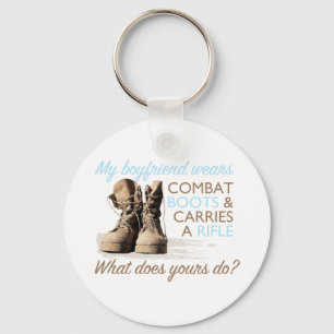 Mein Freund trägt Kampfstiefel Schlüsselanhänger