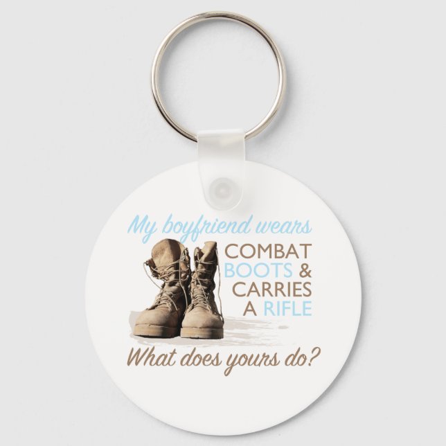 Mein Freund trägt Kampfstiefel Schlüsselanhänger (Vorderseite)