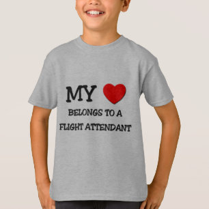 Mein Herz gehört einem FLUGBEGLEITER T-Shirt