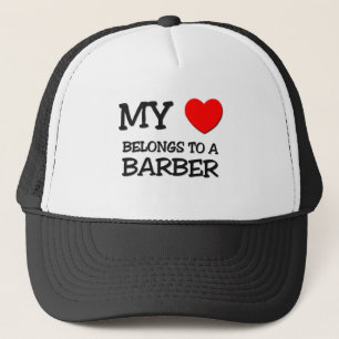 Mein Herz gehört einem FRISEUR Truckerkappe