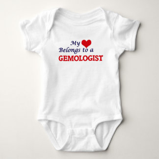 Mein Herz gehört einem Gemologist Baby Strampler