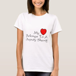 Mein Herz gehört einem Hilfssheriff T-Shirt