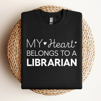 Mein Herz gehört einem Niedlichen Bibliothekar T-Shirt