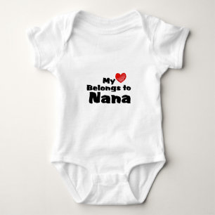 Mein Herz gehört Nana Baby Strampler
