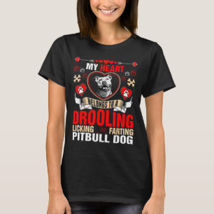 Mein Herz gehört Sabbern Lecken Und Furzen Pitb T-Shirt