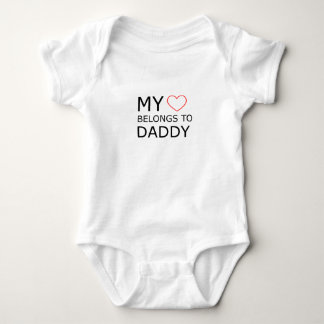Mein Herz gehört zu Daddy Baby Bodysuit Strampler