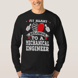 Mein Herz gehört zu einem Maschinenbauingenieur Va T-Shirt