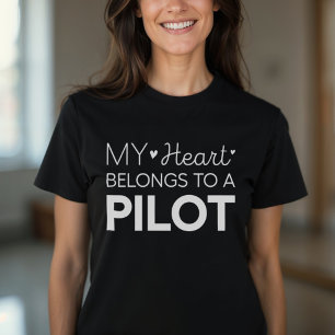Mein Herz gehört zu einer Niedlichen Pilot-Ehefrau T-Shirt