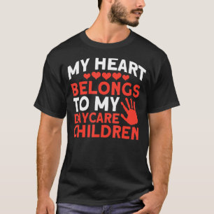 Mein Herz gehört zu meiner Kindergartenschule T-Shirt