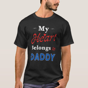 Mein Herz gehört zum Vater des Neugeborenen-Vaters T-Shirt