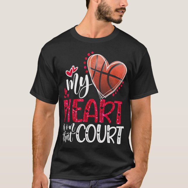 Mein Herz ist auf dem Basketball, Valentin's D T-Shirt (Vorderseite)