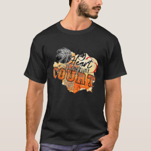 Mein Herz ist auf dem Court Basketball Mama Vater  T-Shirt