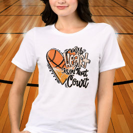 Mein Herz ist auf dem Spielfeld Herz Basketball Ma Tri-Blend Shirt
