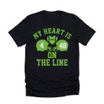 Mein Herz ist auf der Line Football 2 Player T-Shirt<br><div class="desc">Mit unserem exklusiven "My Heart is on the Line" T - Shirt - das perfekte Kleid für engagierte Fußballfans und stolze Fans! Dieses stilvolle und komfortable Tee zeichnet sich durch ein dynamisches Frontsystem aus, mit zwei Fußballhelmen mit Spielerzahlen, die die Leidenschaft und Intensität des Spiels symbolisieren. Der herzliche Slogan "My...</div>