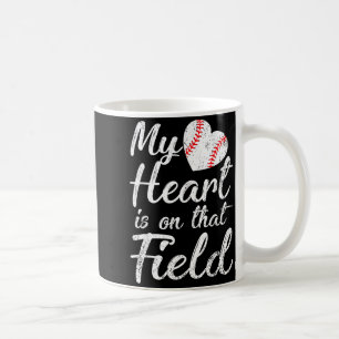 Mein Herz ist auf diesem Spielfeld Baseball Softba Kaffeetasse