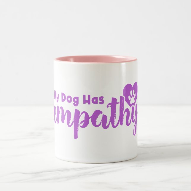 Mein Hund hat Empathie Zweifarbige Tasse (Mittel)