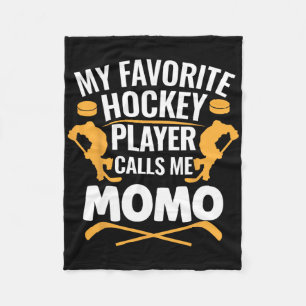 Mein Lieblings-Eishockeyspieler nennt mich Momo Fleecedecke